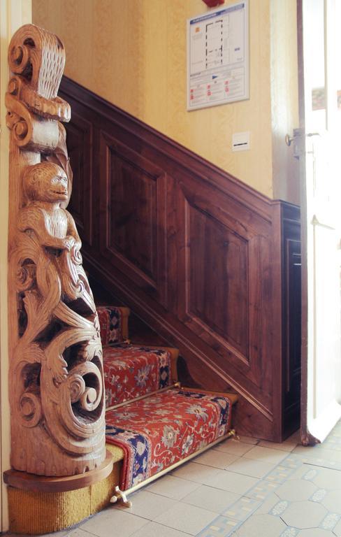 Logis Hotel Beau Site Argeles-Gazost Bagian luar foto