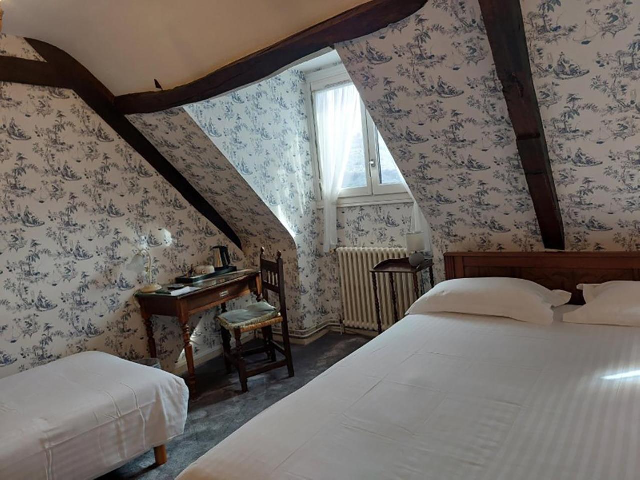 Logis Hotel Beau Site Argeles-Gazost Bagian luar foto
