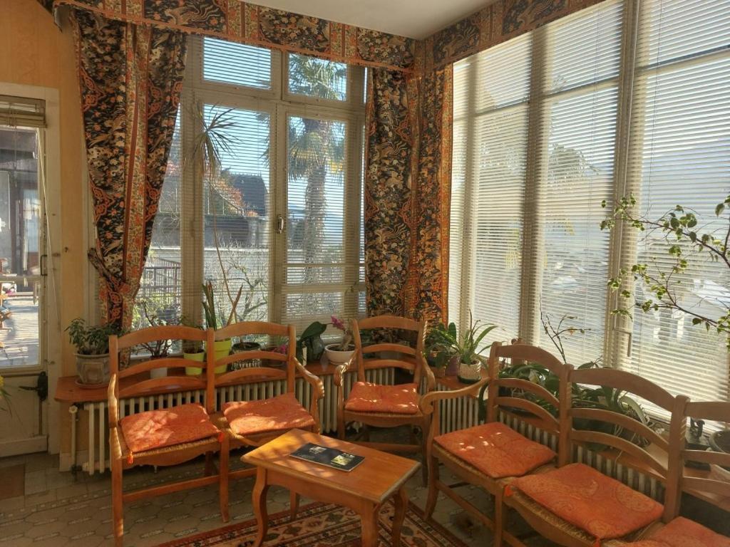 Logis Hotel Beau Site Argeles-Gazost Bagian luar foto