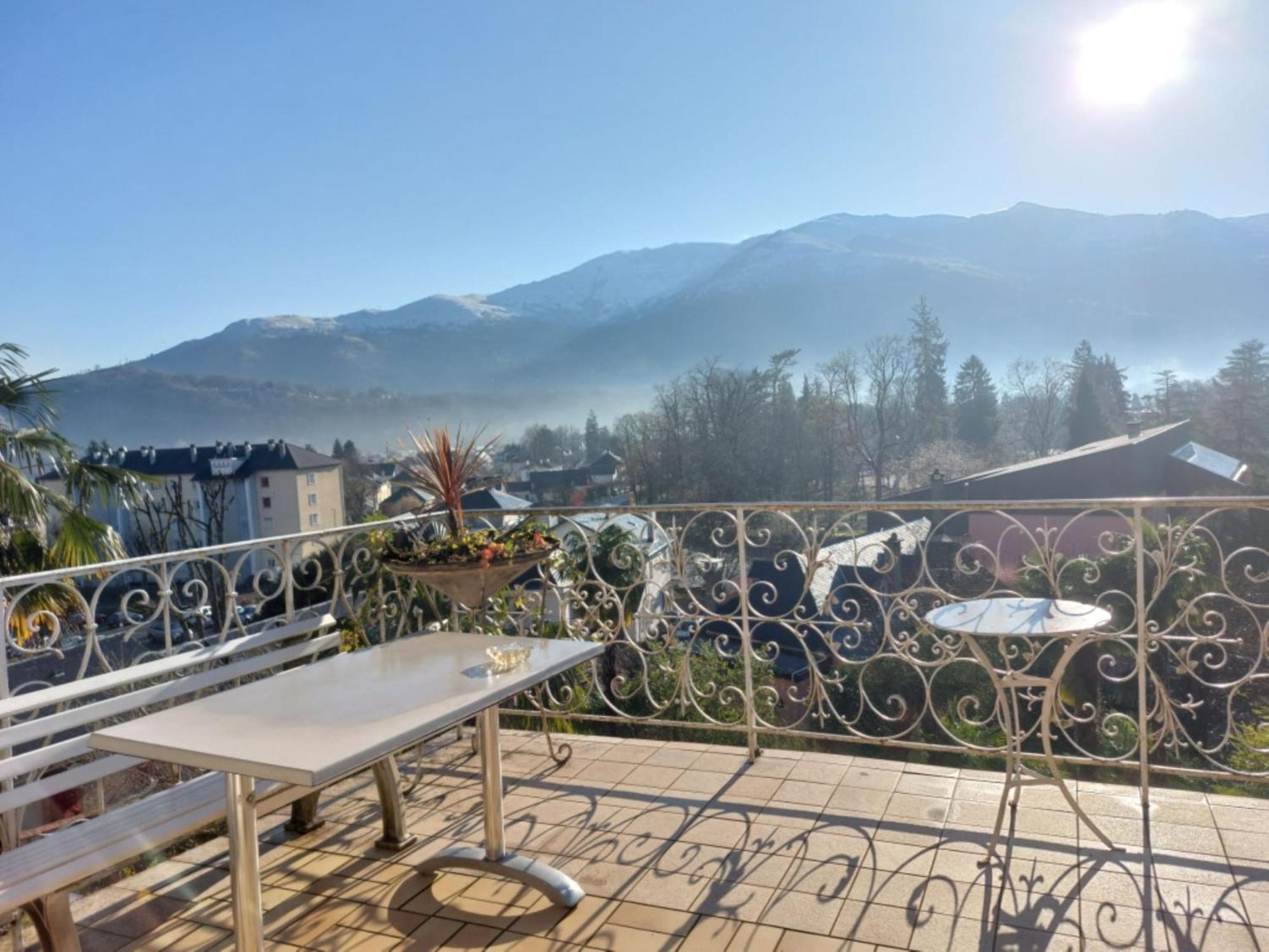 Logis Hotel Beau Site Argeles-Gazost Bagian luar foto