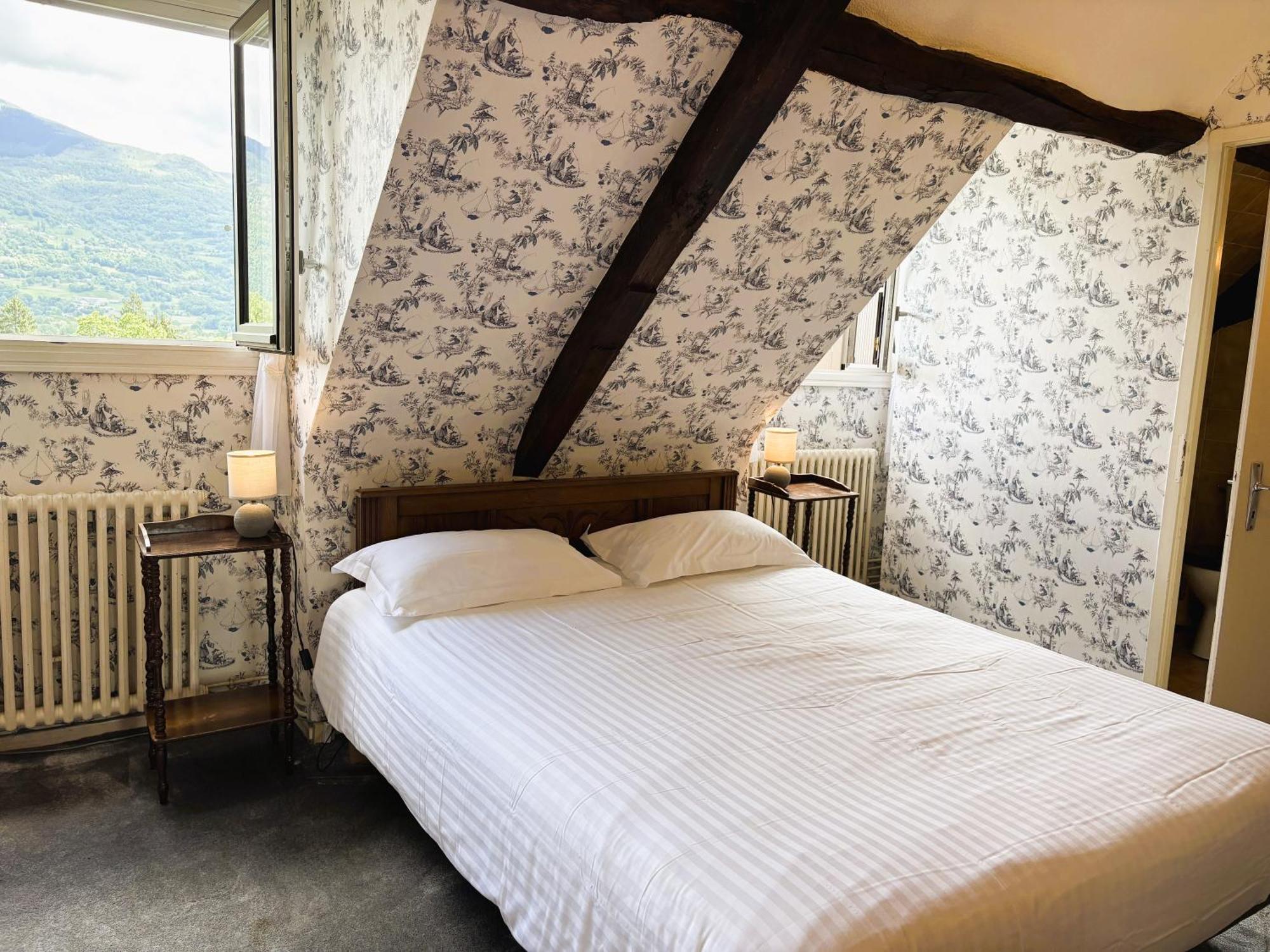 Logis Hotel Beau Site Argeles-Gazost Bagian luar foto