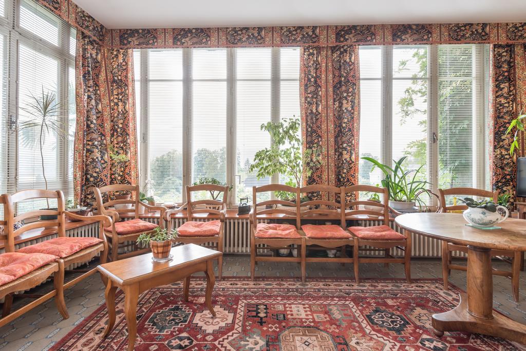 Logis Hotel Beau Site Argeles-Gazost Bagian luar foto
