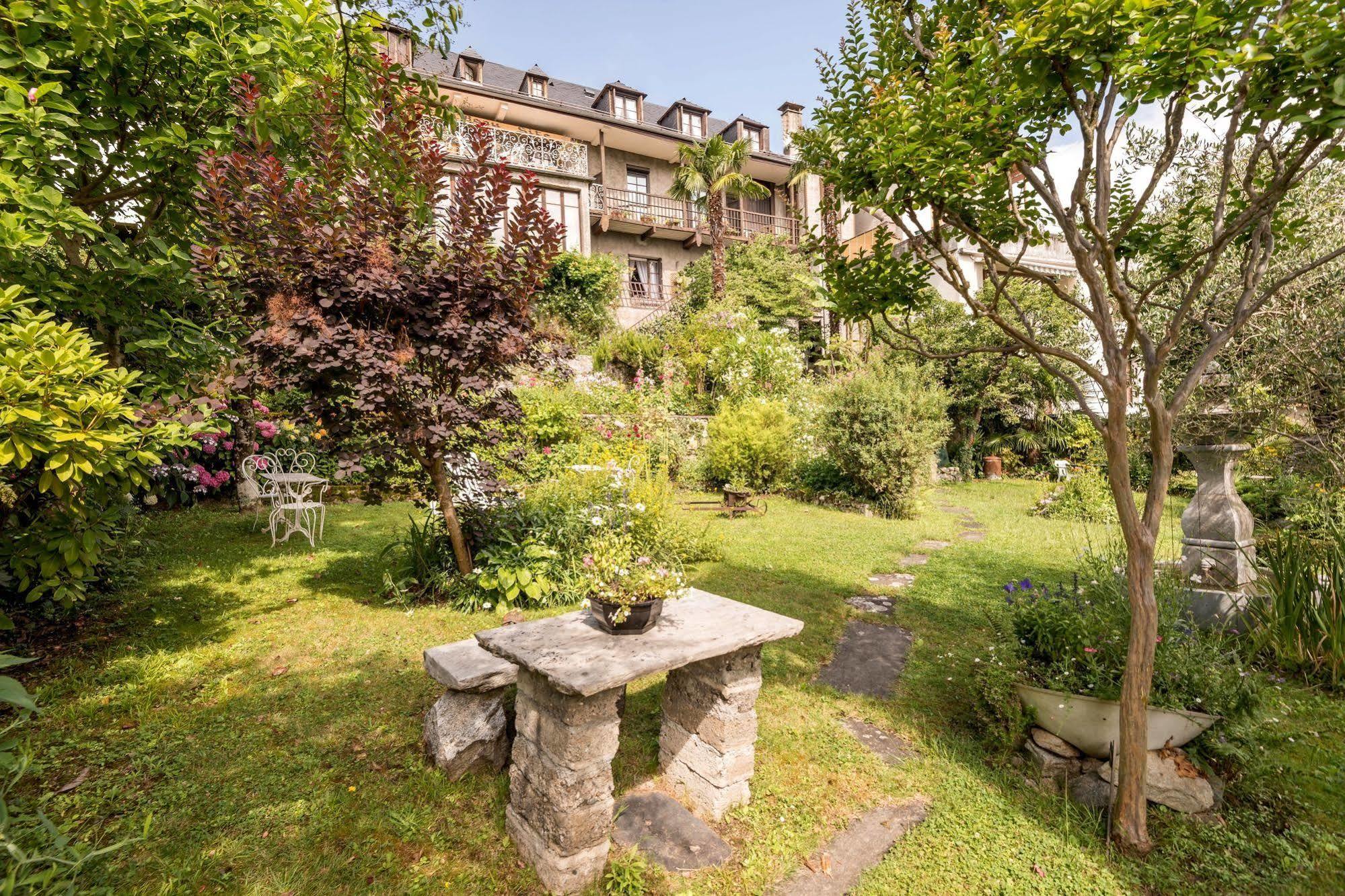 Logis Hotel Beau Site Argeles-Gazost Bagian luar foto